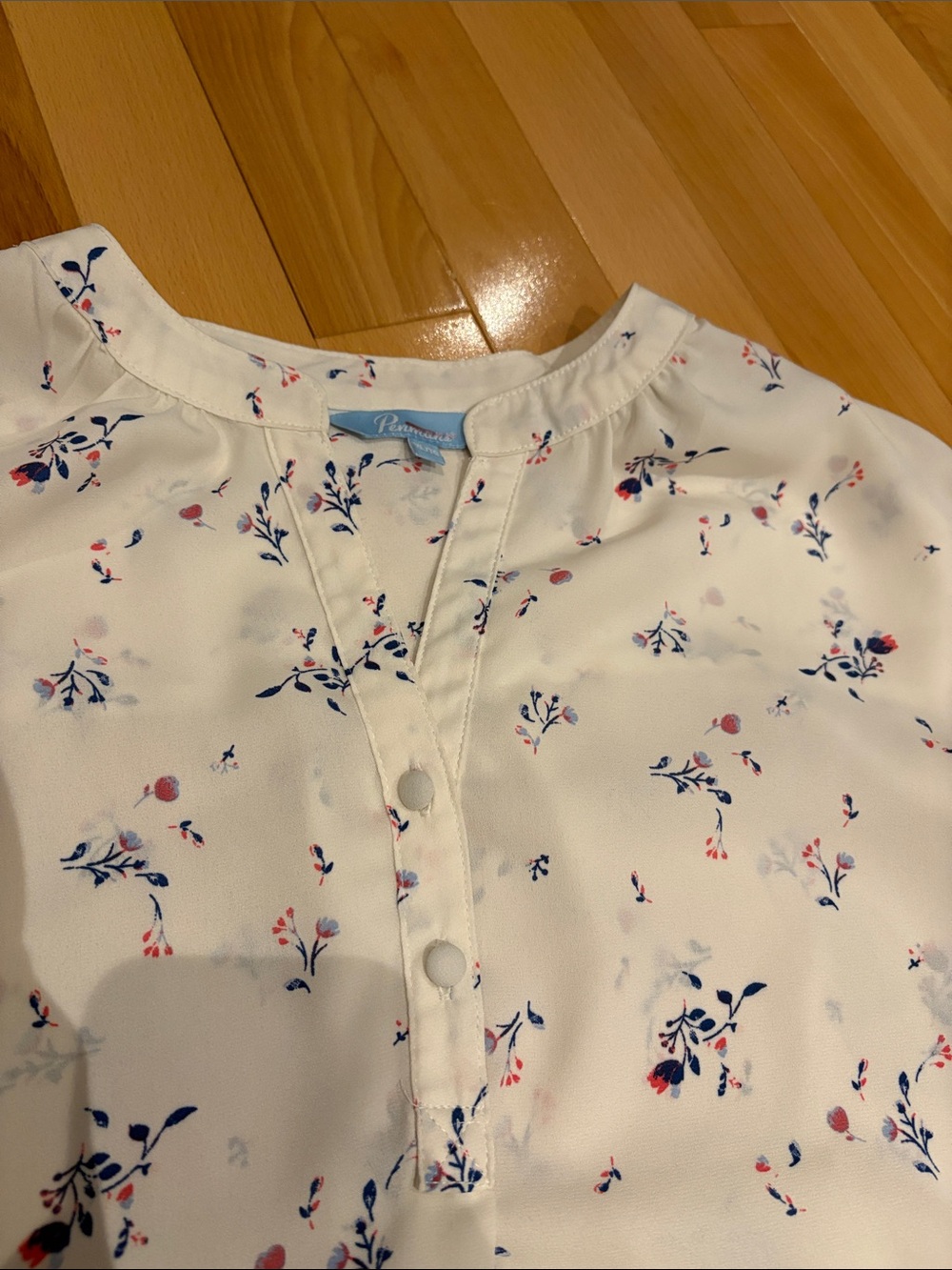 VEUC Women's Penmans Long Sleeve Cream Floral Henley Blouse - size XL - Picture 3 of 16